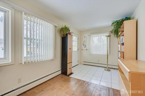 32 Sheridan Avenue Metuchen NJ 08840