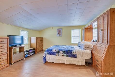 32 Sheridan Avenue Metuchen NJ 08840