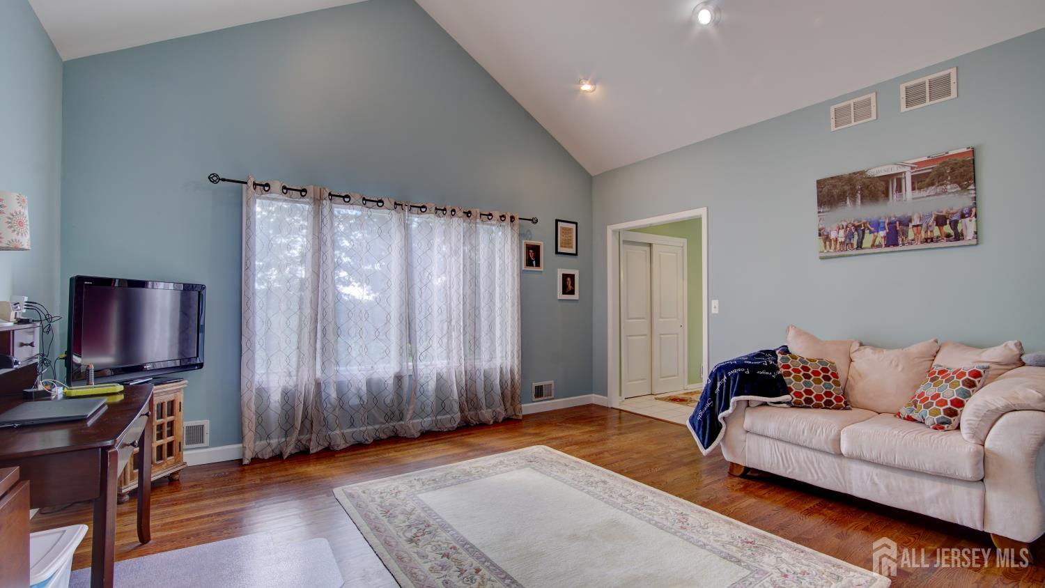 314 Sweetmans Lane Millstone NJ 08535