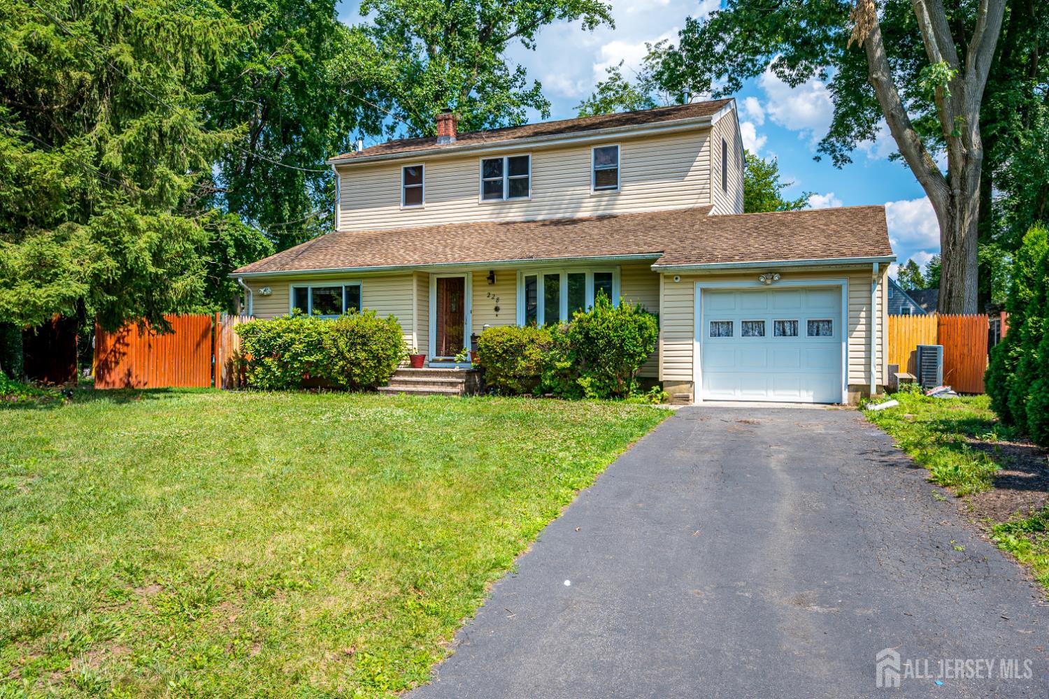 228 Henry Court North Plainfield NJ 07060