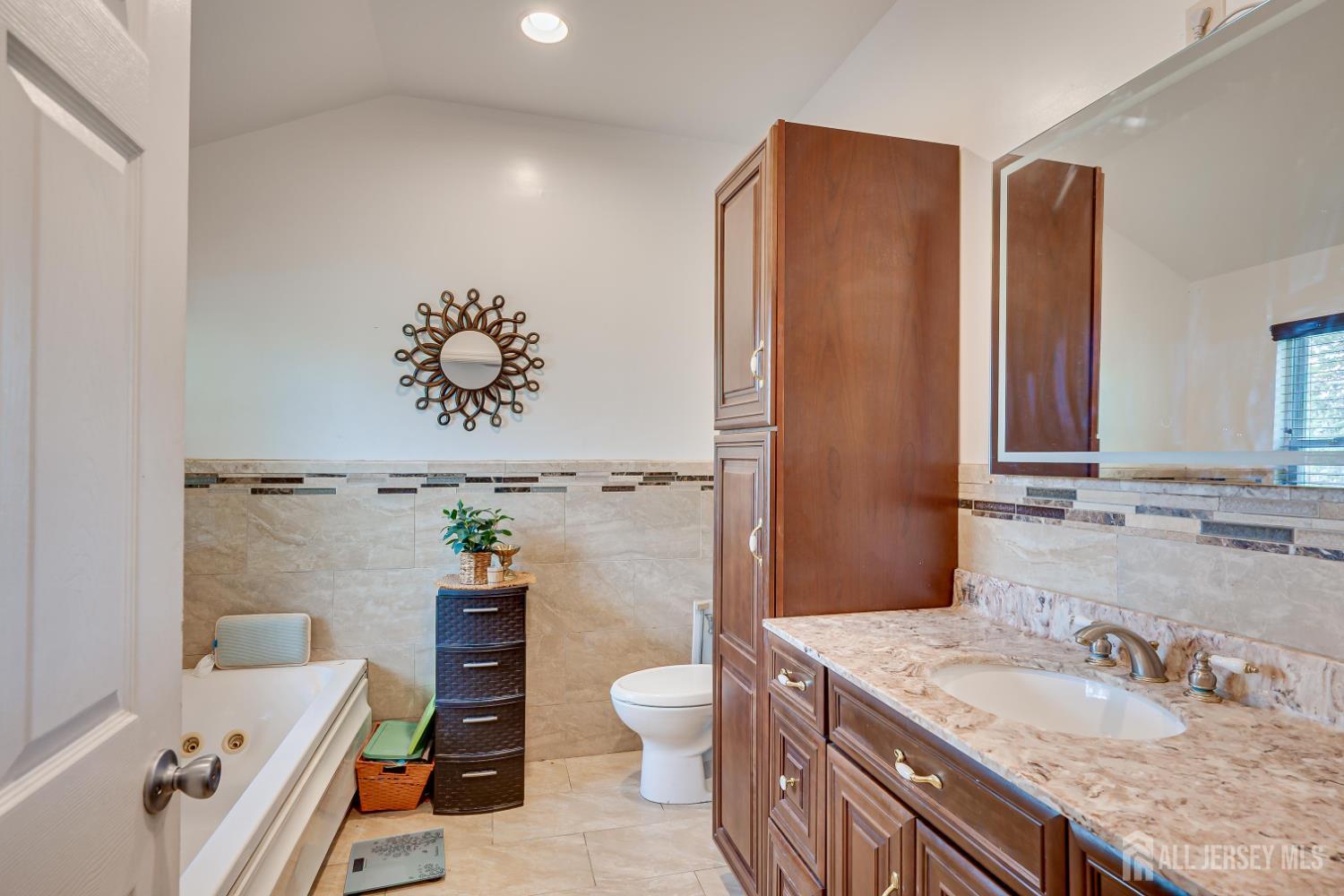 228 Henry Court North Plainfield NJ 07060