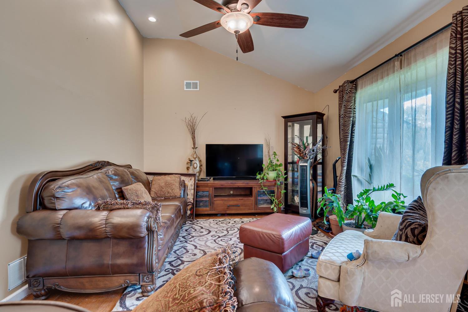 228 Henry Court North Plainfield NJ 07060