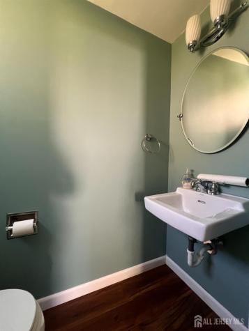 10 Charles Place Pennsville NJ 08070