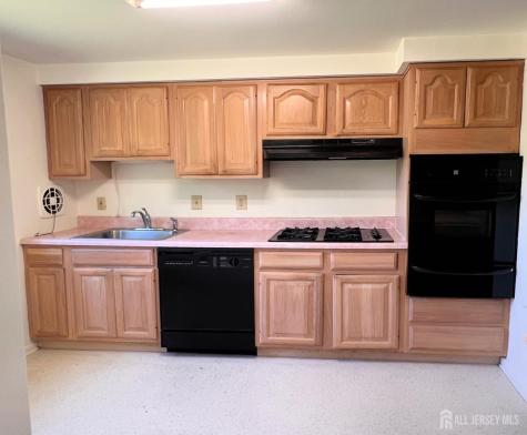10 Charles Place Pennsville NJ 08070