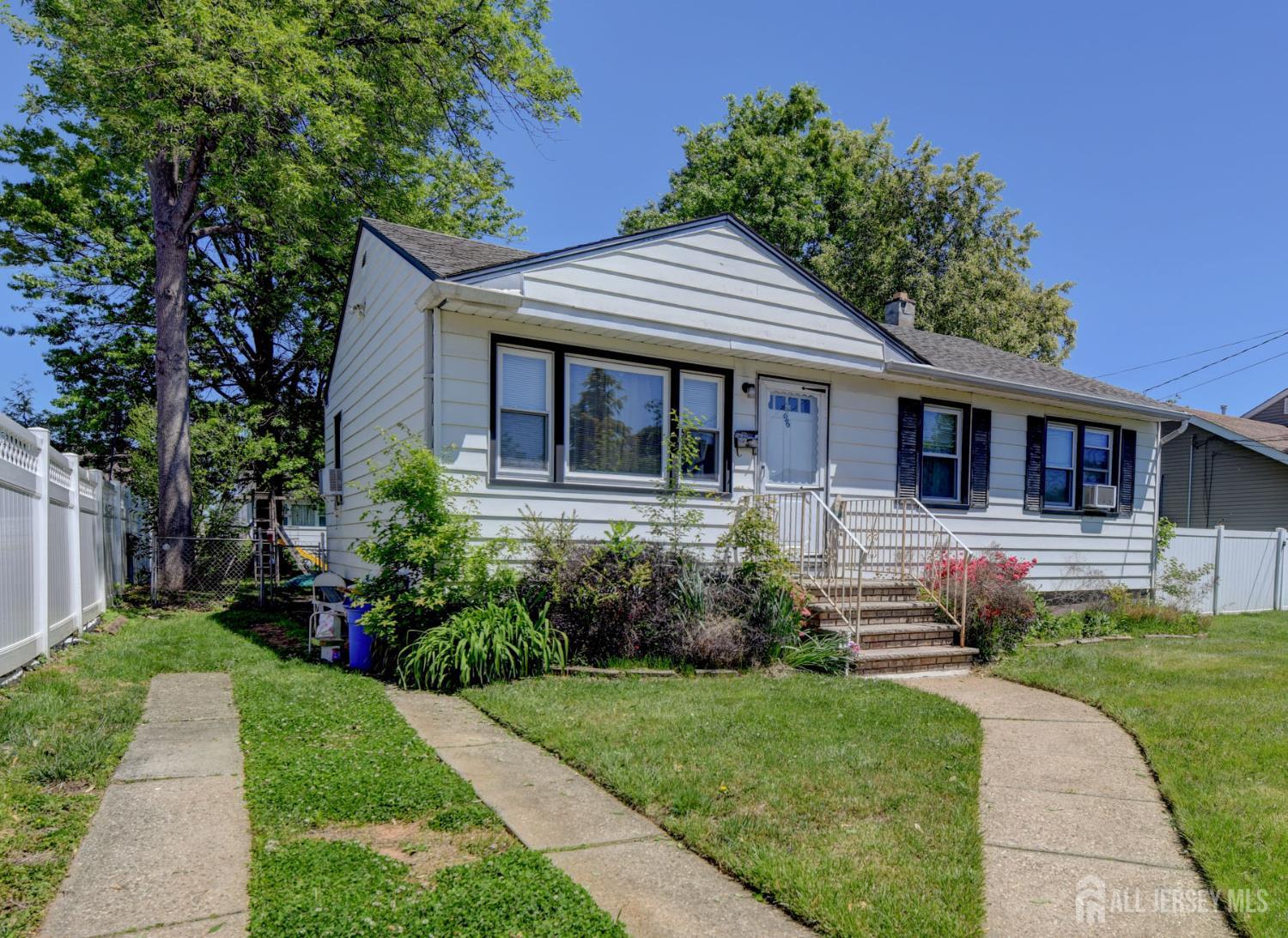 96 Willow Street Carteret NJ 07008