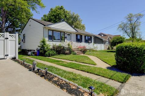 96 Willow Street Carteret NJ 07008