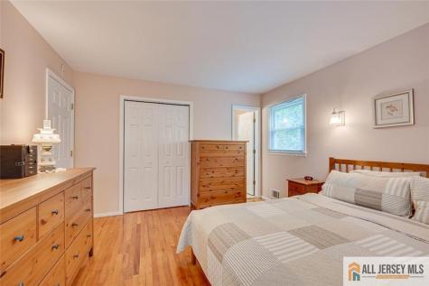 6 Paul Avenue South Brunswick NJ 08824