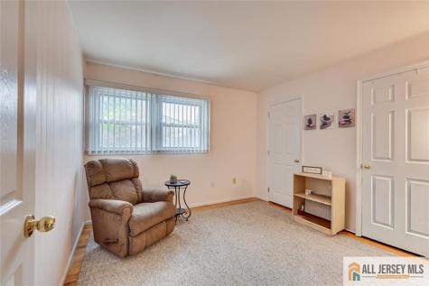 6 Paul Avenue South Brunswick NJ 08824