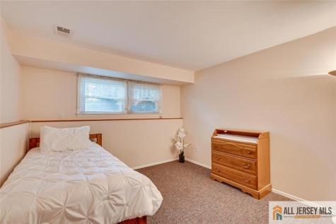6 Paul Avenue South Brunswick NJ 08824