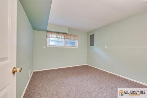 6 Paul Avenue South Brunswick NJ 08824