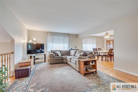 6 Paul Avenue South Brunswick NJ 08824