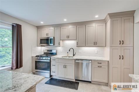 6 Paul Avenue South Brunswick NJ 08824
