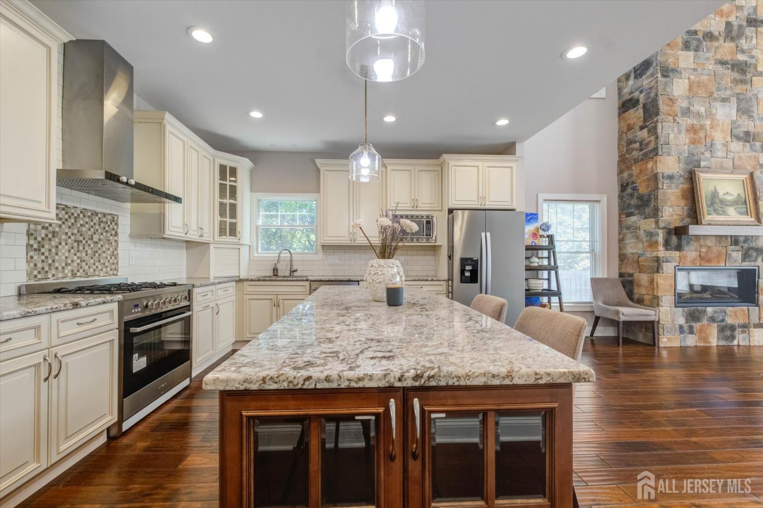 302 Central Avenue Edison NJ 08817