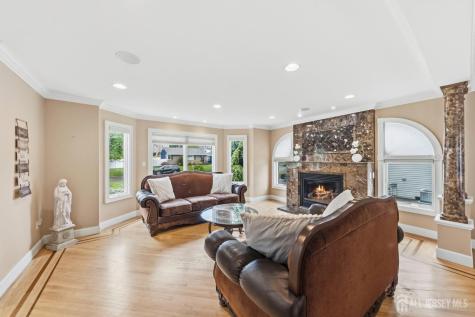 19 Fairview Drive Clark NJ 07066