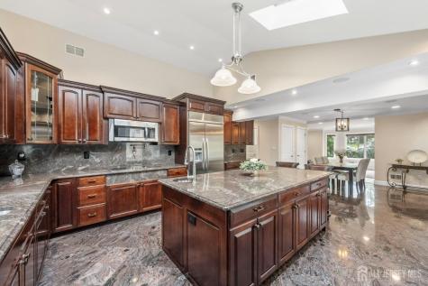 19 Fairview Drive Clark NJ 07066