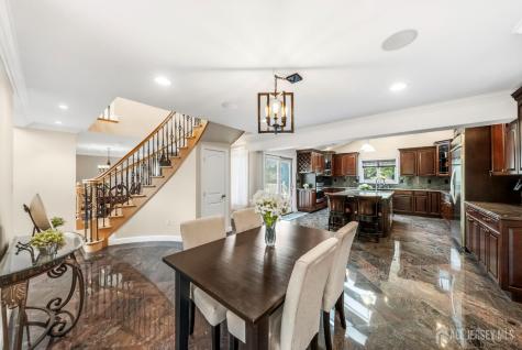 19 Fairview Drive Clark NJ 07066