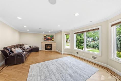 19 Fairview Drive Clark NJ 07066