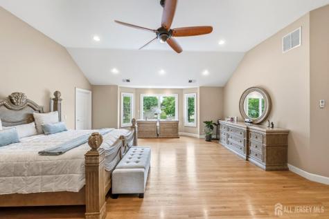 19 Fairview Drive Clark NJ 07066