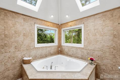 19 Fairview Drive Clark NJ 07066