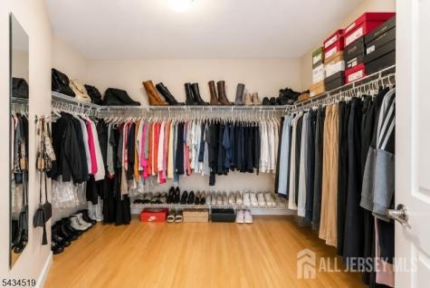 19 Fairview Drive Clark NJ 07066