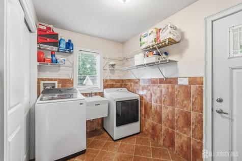 19 Fairview Drive Clark NJ 07066