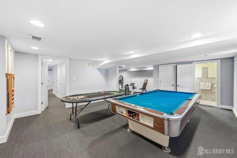 19 Fairview Drive Clark NJ 07066