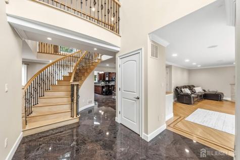 19 Fairview Drive Clark NJ 07066