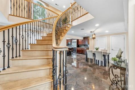 19 Fairview Drive Clark NJ 07066
