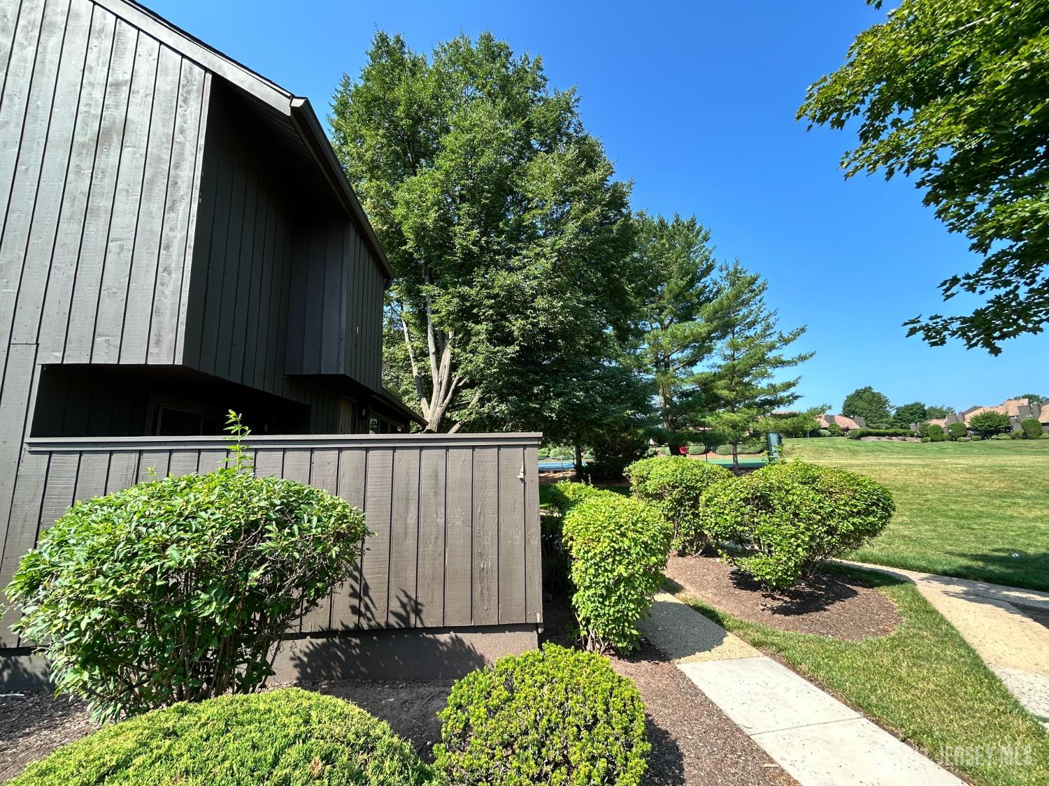 17 Westgate Drive Edison NJ 08820