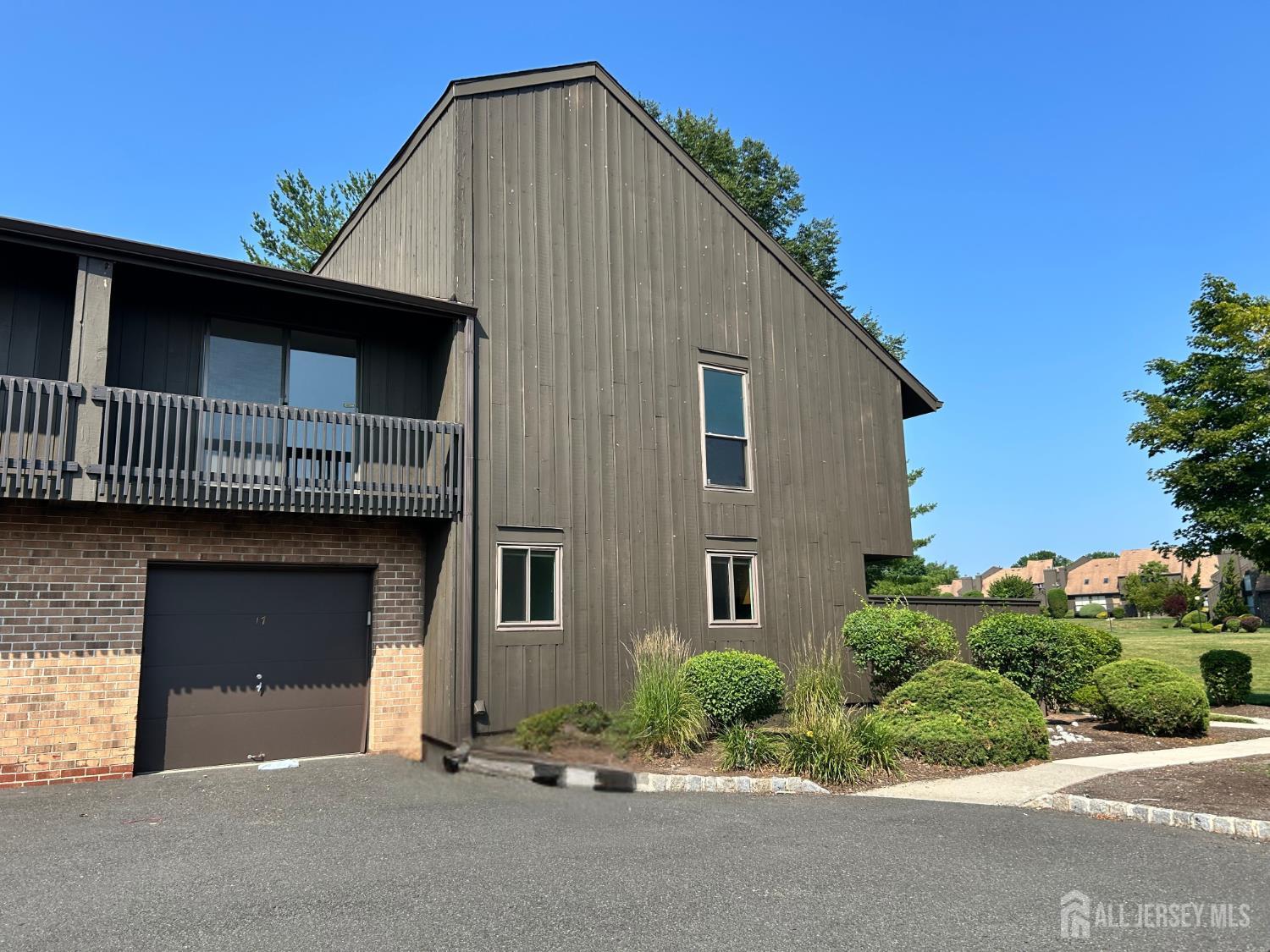 17 Westgate Drive Edison NJ 08820