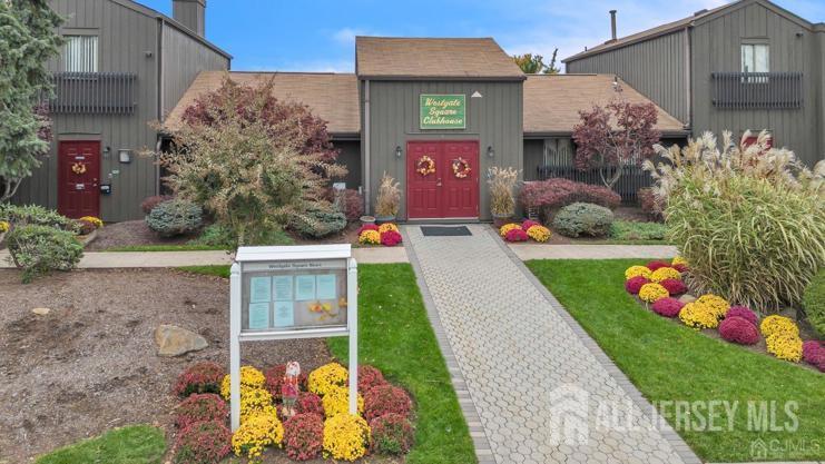 17 Westgate Drive Edison NJ 08820