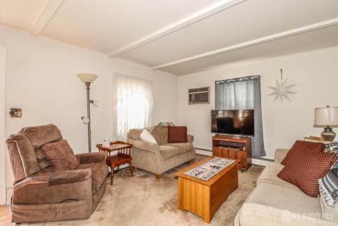 215 Loring Avenue Edison NJ 08817