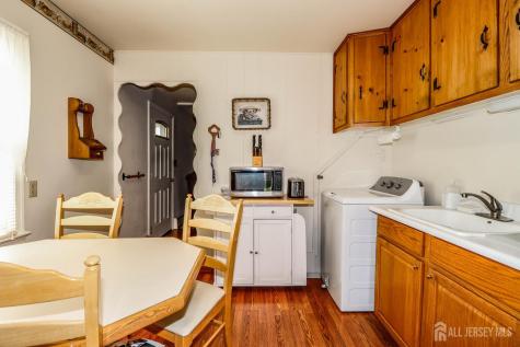 215 Loring Avenue Edison NJ 08817