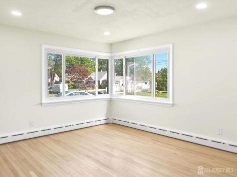 21 Sherwood Avenue East Brunswick NJ 08816