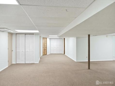 21 Sherwood Avenue East Brunswick NJ 08816