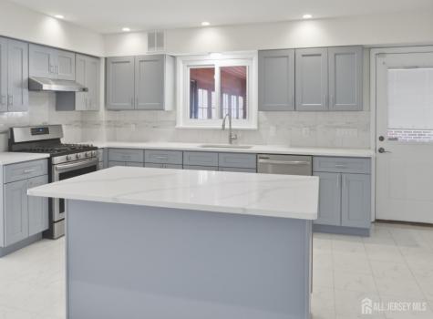 21 Sherwood Avenue East Brunswick NJ 08816