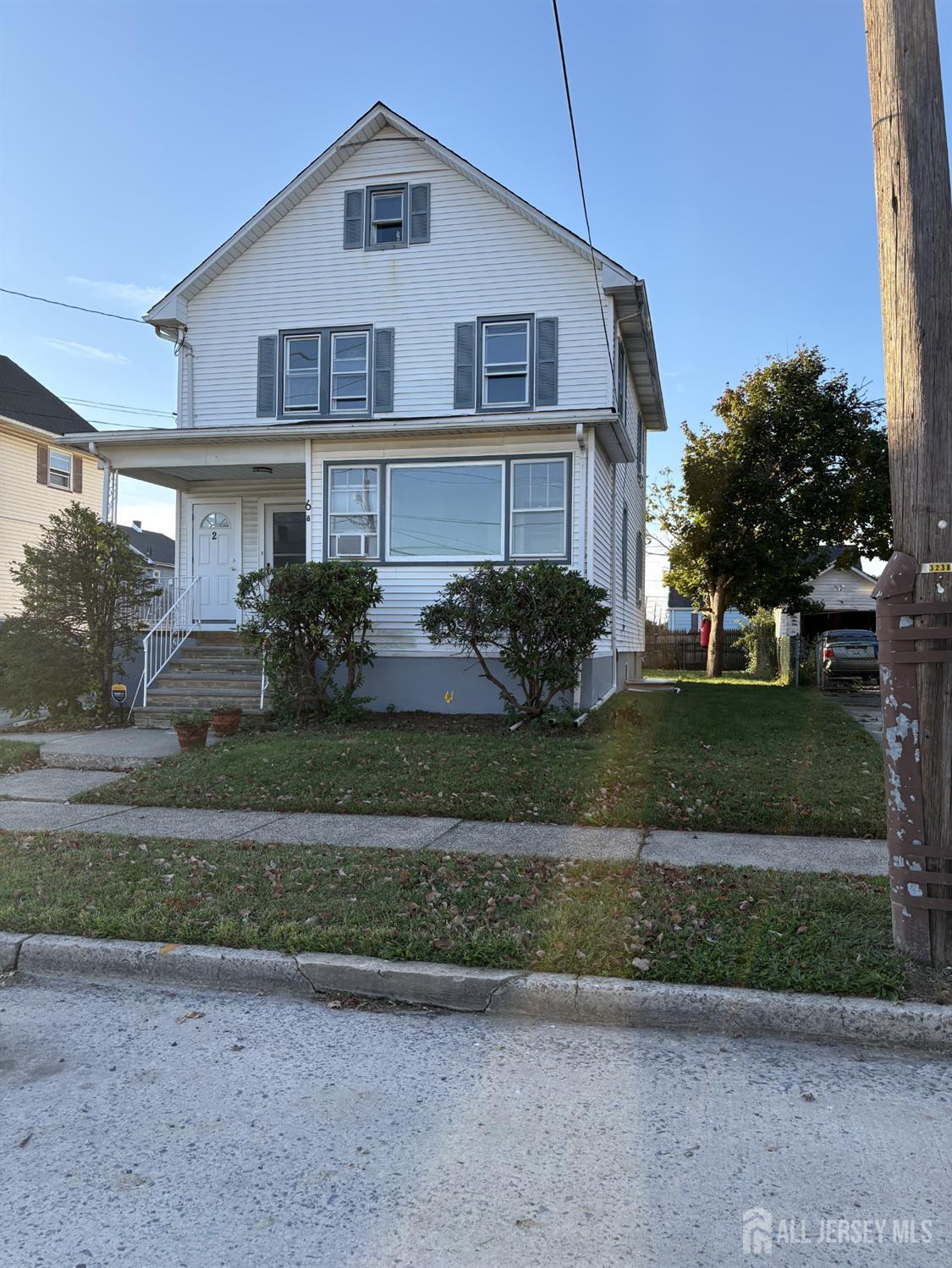 6 Woodland Avenue North Brunswick NJ 08902