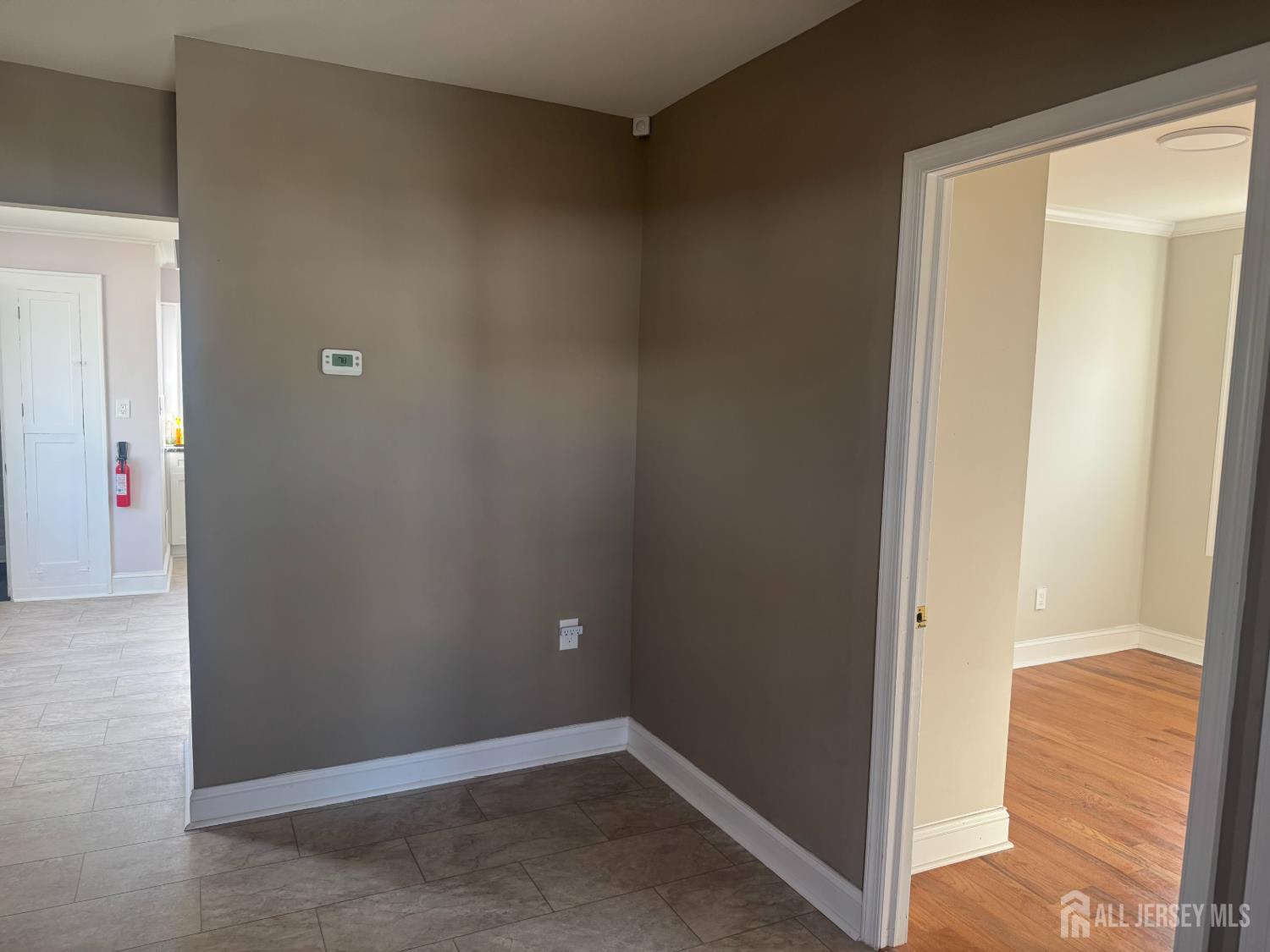 6 Woodland Avenue North Brunswick NJ 08902