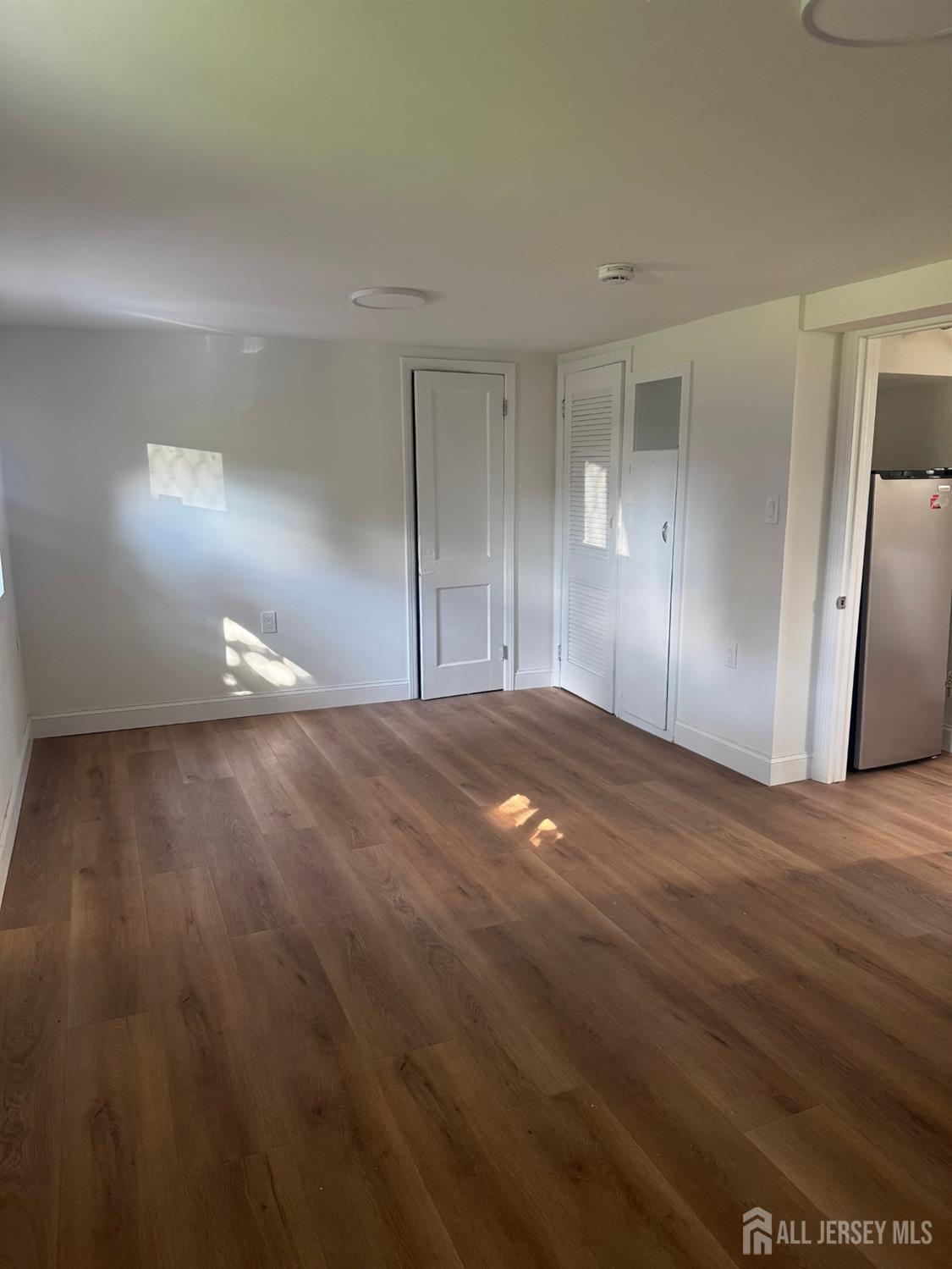6 Woodland Avenue North Brunswick NJ 08902
