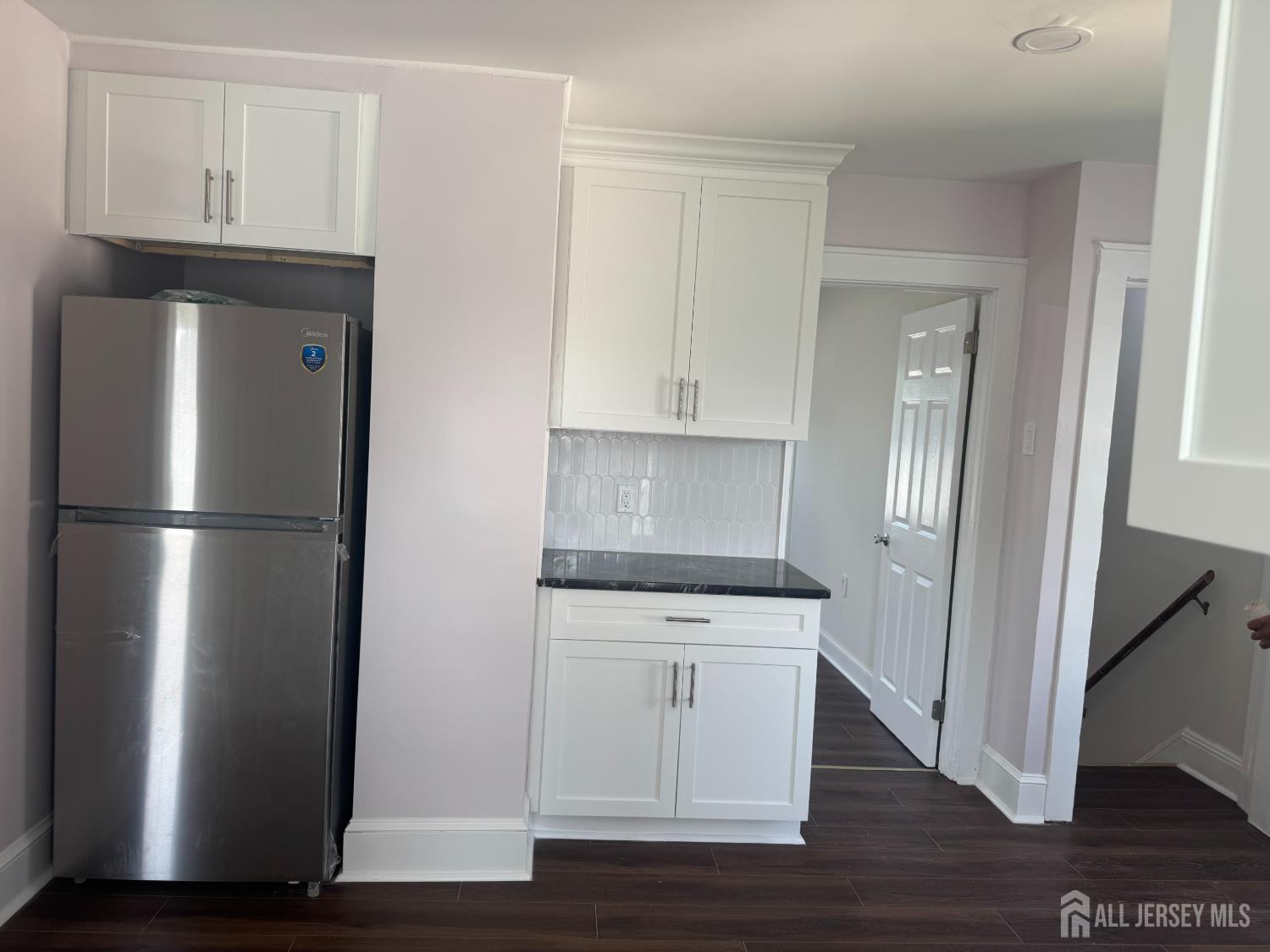 6 Woodland Avenue North Brunswick NJ 08902