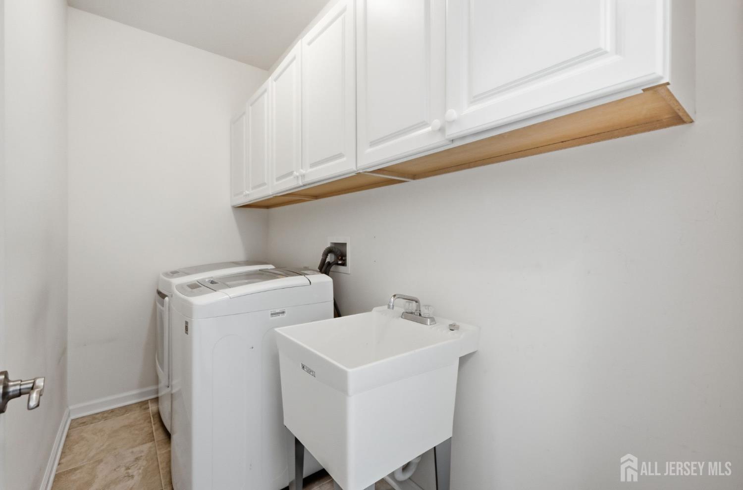 424 Delmore Avenue South Plainfield NJ 07080