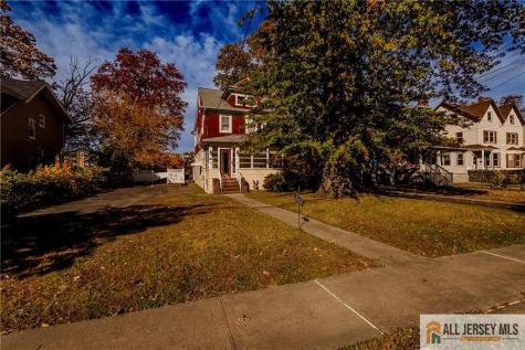 248 W 3rd Avenue Roselle NJ 07203