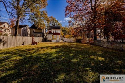 248 W 3rd Avenue Roselle NJ 07203