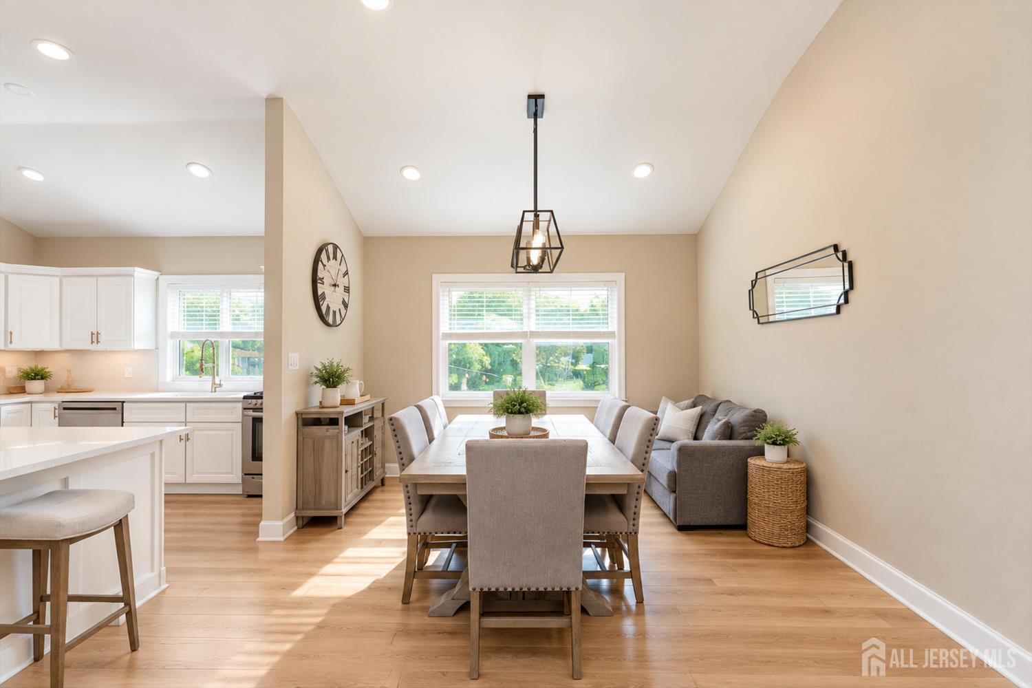 15 Foxwood Drive Franklin NJ 08873
