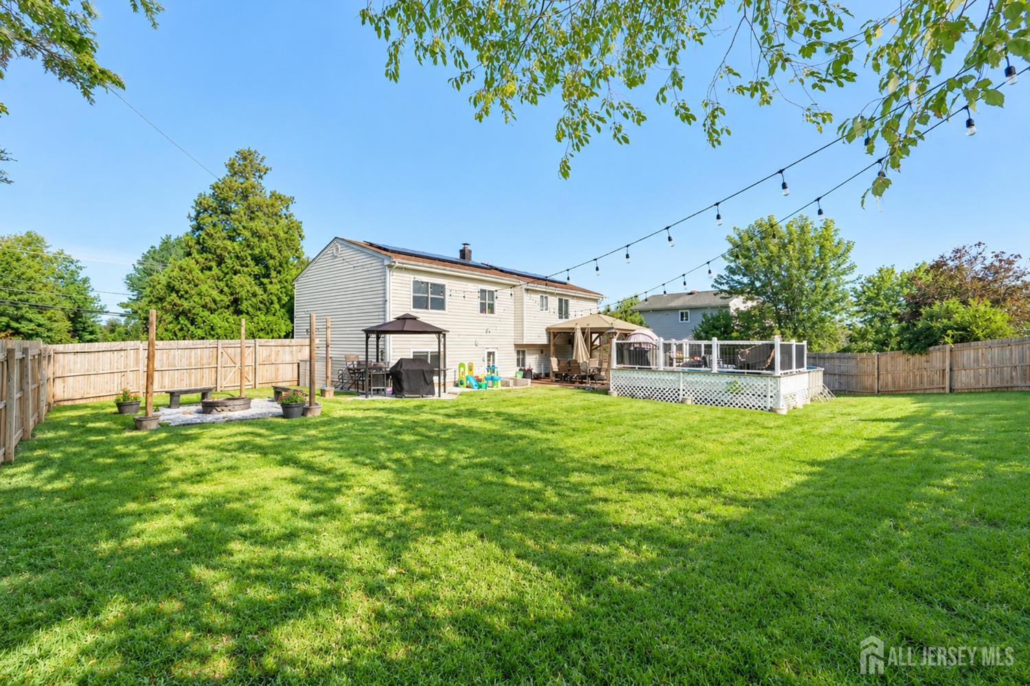 15 Foxwood Drive Franklin NJ 08873