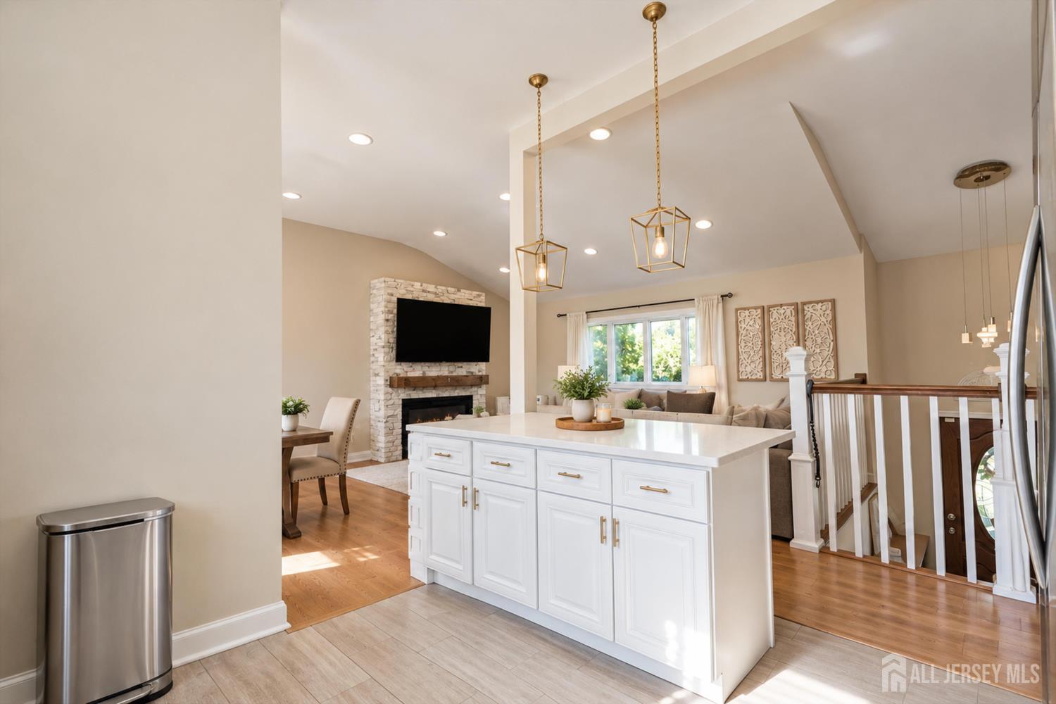 15 Foxwood Drive Franklin NJ 08873