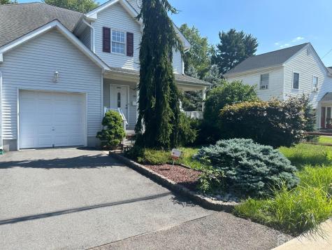 2066 Excelsior Avenue North Brunswick NJ 08902