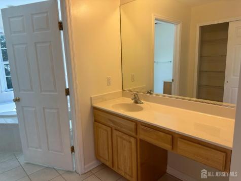 2066 Excelsior Avenue North Brunswick NJ 08902