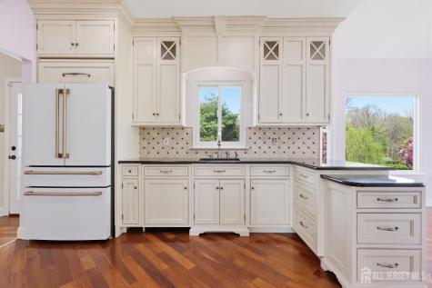 6 Deerfield Drive Monroe NJ 08831