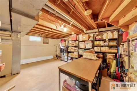 6 Sherry Court Edison NJ 08820